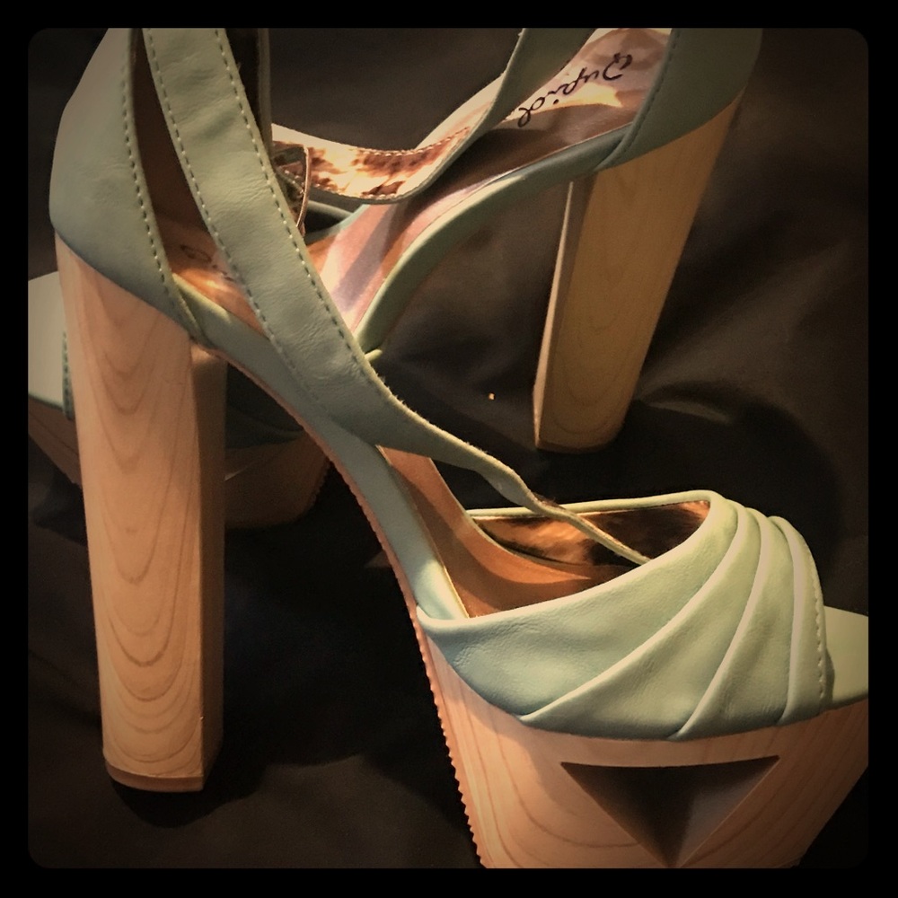 7 inch heel/sandal